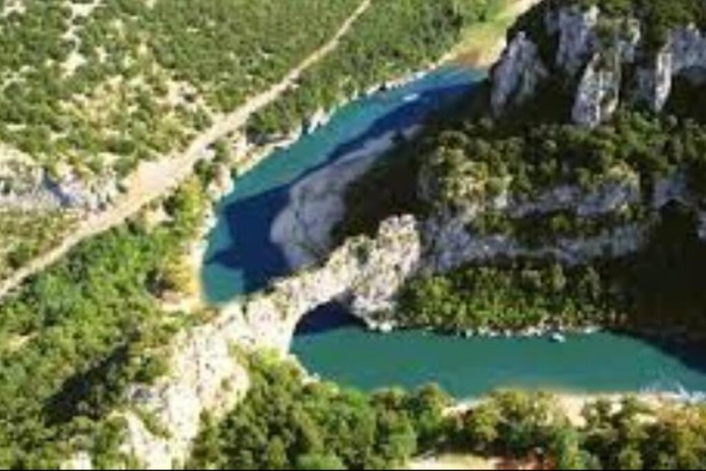 Villa La O'Liso Gorges De L'Ardeche à Salavas Extérieur photo